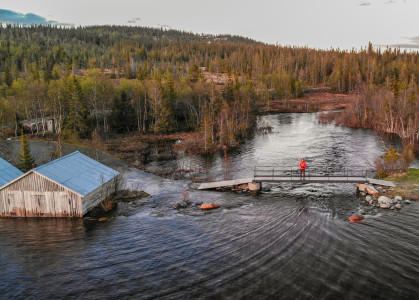 В Оренбуржье продолжается борьба с паводком: удалось снизить сброс воды с Ириклинского водохранилища — рекордное затопление