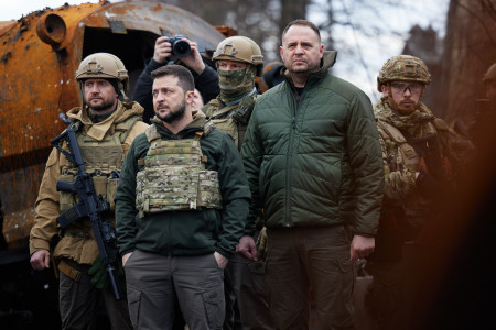 «Основной вопрос — Харьков»: Зеленский провел ставку и ткнул носом своих генералов в «слабые места»