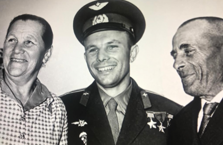 Кто точил зуб на первого в космосе: стало известно, сколько покушений на свою жизнь пережил Юрий Гагарин