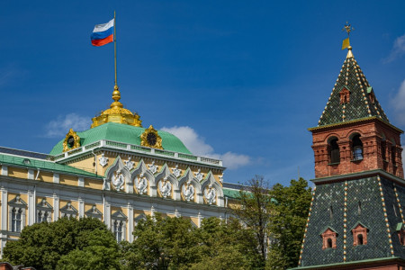 Решается кадровый вопрос: стало известно, планирует ли Кремль менять губернаторов до инаугурации Владимира Путина