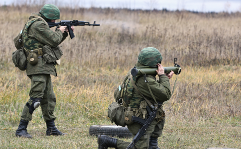 «У него времени не было»: военный врач Торгашев закрыл собой от дрона ВСУ пятерых раненых товарищей — военкоры рассказали пронзительную историю