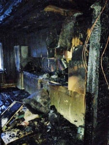 Одноэтажный дом полностью сгорел в Зверосовхозе