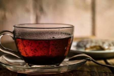 Коварный черный чай: ученые предупредили, что у любителей этого напитка высоки риски заболеть раком легких