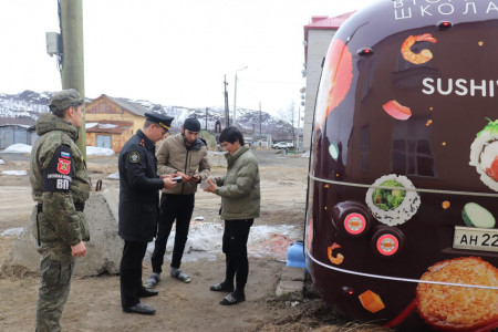 В Мурманской области проверили постановку мигрантов на воинский учёт