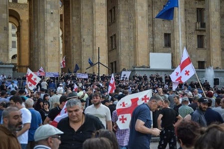 «Угрозы и шантаж»: мэр Тбилиси назвал неприемлемым тон Запада — Грузии выдвинут ультиматум