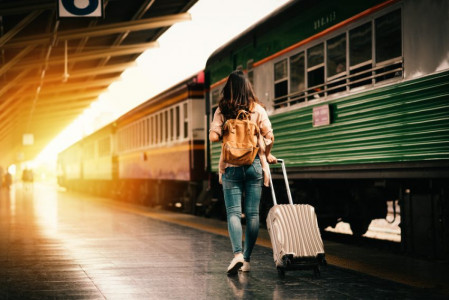 Мудрые путешественники покупают билеты на верхние полки в поездах: вот почему они отказываются от нижних — преимуществ просто вагон