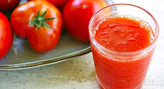 Вкусно и полезно для здоровья: Натуральный домашний томатный сок — понадобятся только помидоры, сахар и соль