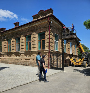 Строители из Мурманской области завершили капремонт в приморском лицее