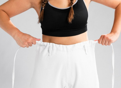«Прощай, возрастной жир»: 140 гр на ночь — минус 7 кг за месяц — ученые нашли истребителя ожирения