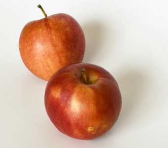 Режу 2 яблока кольцами и слоёное тесто полосками: Готовлю восхитительные слойки за 3 минуты — лучшая альтернатива шарлотке