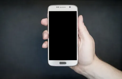 Смартфон умирает за ночь: какие настройки проверить, чтобы батарея жила дольше