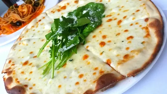 Пирожки забросила: За 5 минут жарю лепешки на сковороде без масла — тесто вкусное даже без начинки