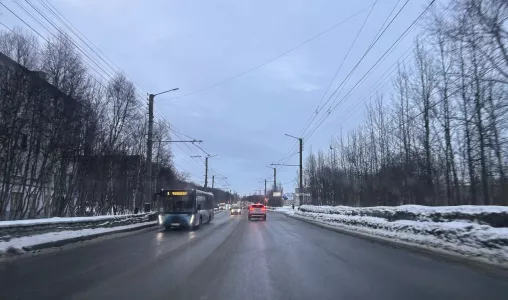 Жителям Мурманска рассказали, как изменится работа общественного транспорта в первые майские праздники