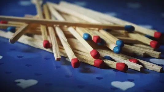 Зачем класть спички в лунки при посадке капусты? Старый, но рабочий приём