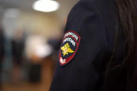 Бездомному из Мурманска грозит срок за оплату покупок найденной картой