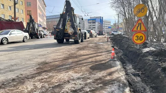 Ремонт улицы Полярные Зори стартовал в Мурманске