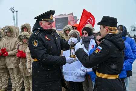 Частицу Вечного огня доставят из Мурманска в Санкт-Петербург