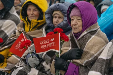 Почти 700 ветеранов Мурманской области получили праздничные выплаты ко Дню Победы