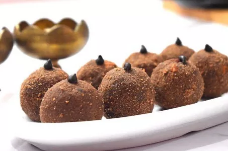 Жарю крупу с какао — и в холодильник на час: шоколадная вкуснятина готова — сметают со стола быстрее «Сникерсов»