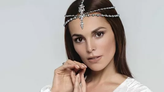 Сати Казанова рассказала, как трудно ей было стать матерью
