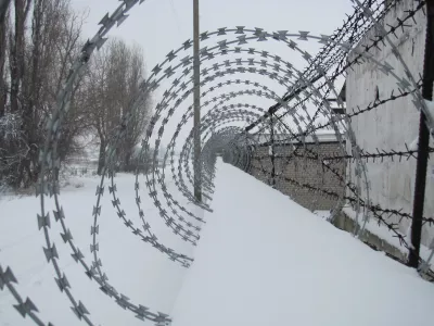 Мужчина едва не убил сестру молотком из-за бытового конфликта в Апатитах