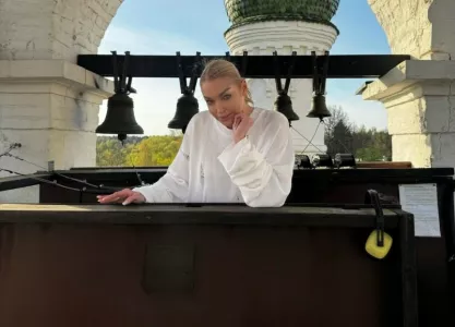 Волочкова объяснила, почему ни разу не виделась с дочерью Ариадной после ее свадьбы