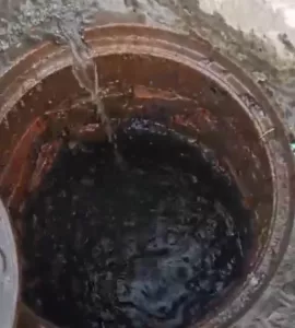 «Была угроза затопления двора»: водоканал — о ситуации с незаконным сливом ливневых вод в Мурманске