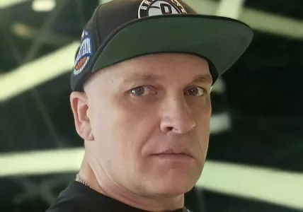 Почему лидер группы «Кар-Мэн» Сергей Лемох отвернулся от первой семьи — отказался от дочери-алкоголички и внучки