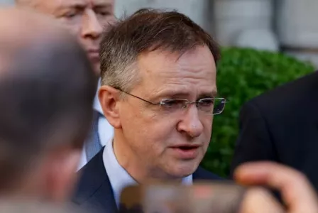 Провокация не удалась — Мединский красиво парировал выпад французского журналиста в Стамбуле: «Ваш президент боится приехать»