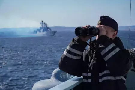 Корабли Северного флота вышли на учения в Баренцево море