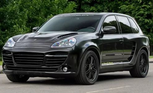 «Porsche ушла из России. На СВО»: на линии боевого соприкосновения неожиданно заметили люксовую иномарку Cayenne в составе бригады ВС РФ
