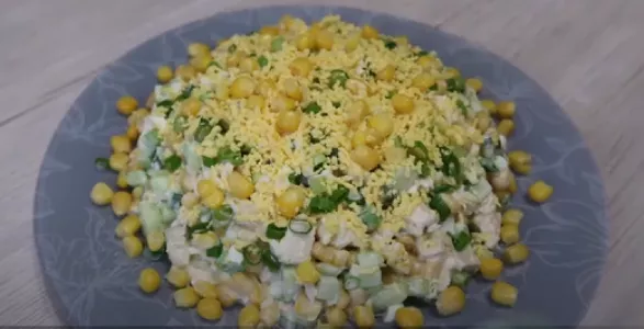 Салат «И в пир, и в мир»: всего 4 продукта, а вкус праздничный
