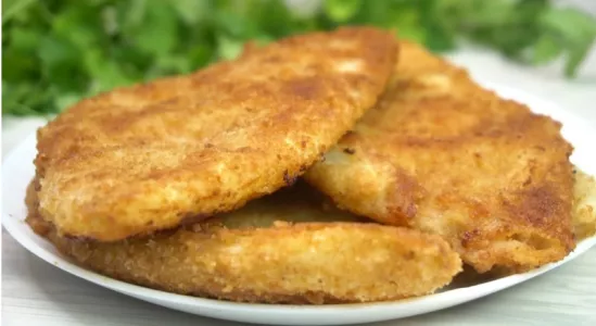 Капустный шницель вместо мяса: сытно, румяно и бюджетно