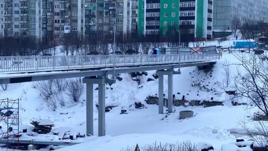 «Проводятся следственные действия»: что известно о недостроенном мосте в Полярном Мурманской области