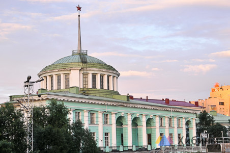 В Мурманске у вокзала установят современную остановку за 10 млн рублей