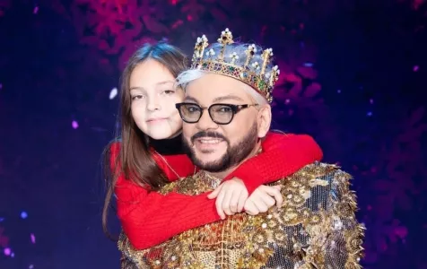 Подписчики дочери Киркорова Аллы-Виктории сравнили её с детьми Пугачёвой и получили резкий ответ: «Они несчастные, а у меня было счастливое детство»