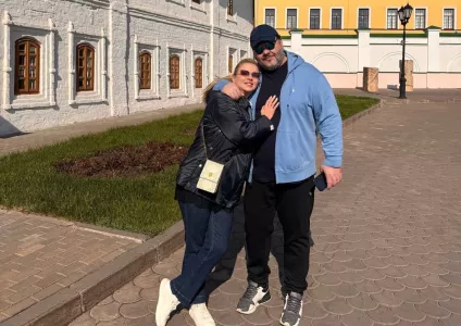 Адвокат Жорин объяснил, почему возлюбленный Анны Семенович не может развестись три года: «Она не лукавит»