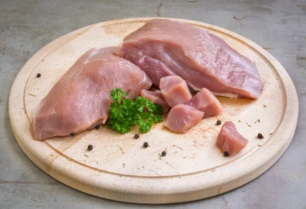 Готовлю куриный рулет с яблоком и орехами: просто, вкусно и без магазинных добавок