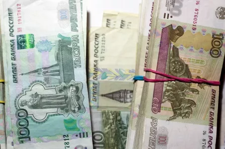 Блокировка «серого» транзита: в России меняют правила денежных переводов — каким будет лимит