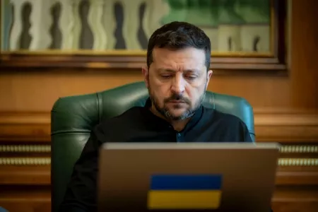 Зеленский заявил о непонимании того, с чем РФ приедет на переговоры в Стамбул