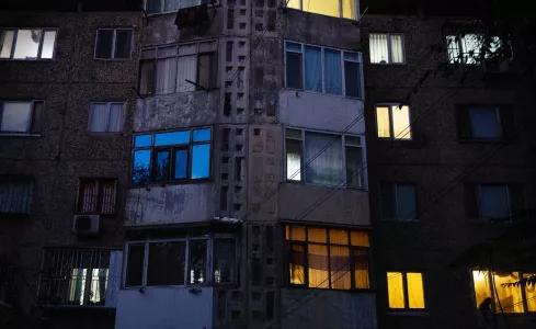 Турист нашел старые «хрущевки» в Афганистане и узнал, кто живет в них теперь: что скрывают местные