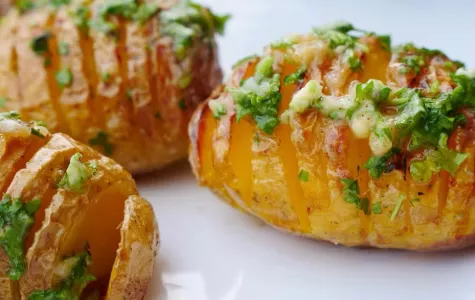 Ореховый картофель за 20 минут: оригинальный гарнир съели быстрее мяса — тарелки опустели мгновенно