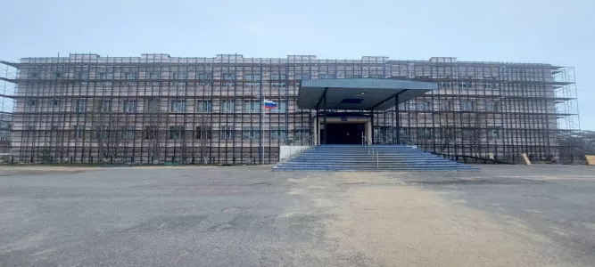 Во всех 13 запланированных к ремонту школах Мурманской области начались работы