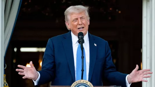Трамп заявил, что Украина сама виновата: «Разбомбить их к чертям»