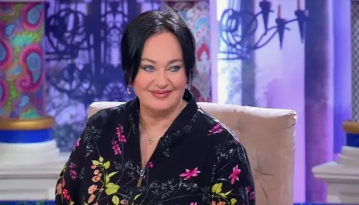 После критики зрителей Гузеева решила вернуть себе привычный образ: «А так хотелось быть белобрысой и безбровой»
