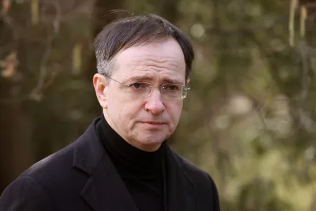 Терпение лопнуло: Мединский рассказал, чего россияне хотят от переговоров с Украиной после ударов по аэродромам и поездам