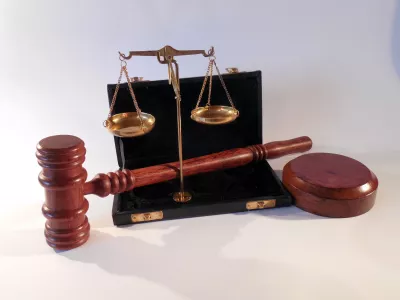 В Мурманской области суд арестовал мужчину за попытку спалить соседей
