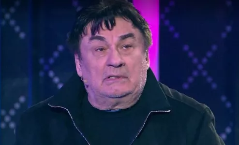 «Взять и уйти со сцены»: Серов дал ценный совет молодым артистам
