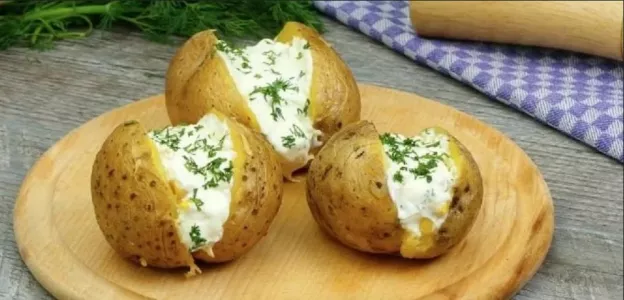 Беру картошку и делаю вкусно, как у бабушки: всего 3 ингредиента сделают вас королем кухни — сливочный картофель по-деревенски