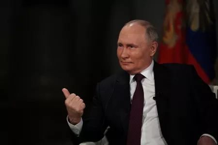 «Так точно!»: Путин собирается встретиться с военным, который женился по его приказу